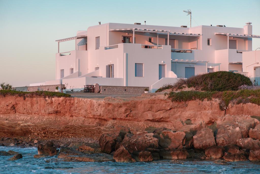 Tania Milos Pollonia Exterior photo